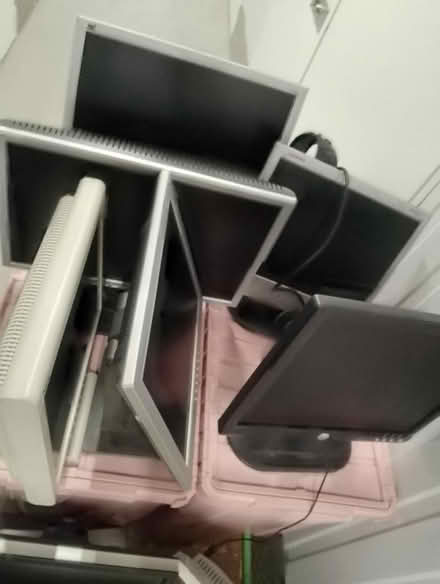 Photo of free Computer monitors (West Worthing BN11) #2