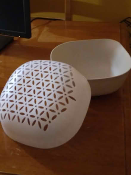 Photo of free colander & bowl (south yardley B25) #4