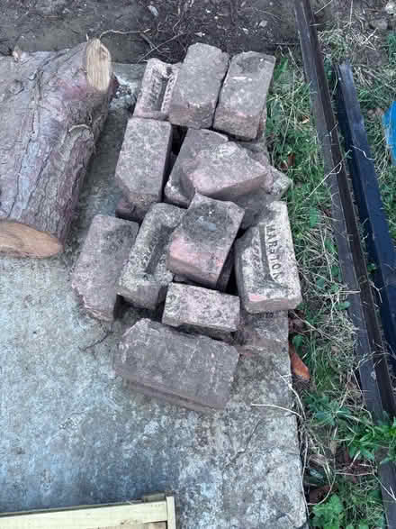 Photo of free Bricks (Walton-on-Thames KT12) #1