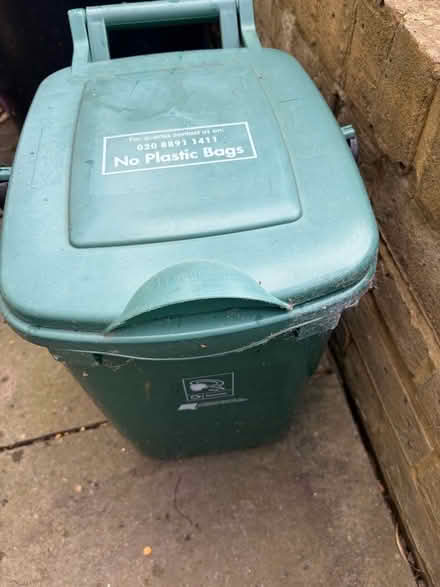 Photo of free Food recycling bins (Mortlake SW13) #1
