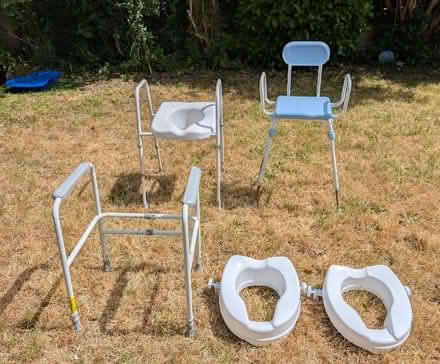 Photo of free Bathroom mobility aids (Grove OX12) #1