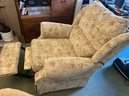 Photo of free Electric recliner chair (Hartlebury DY11) #3