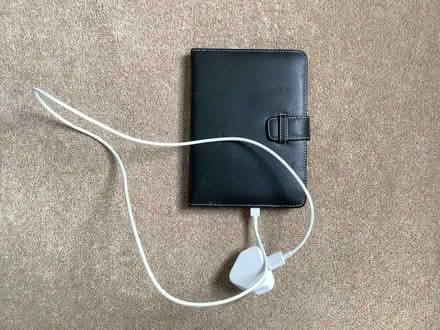 Photo of free Amazon Kindle 4.1.4 with charging cable and cover (Deanburn EH26) #1