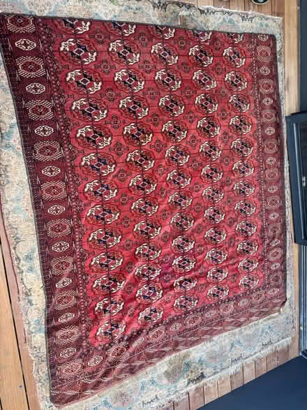 Photo of free Large vintage rug (Lower Clapton E5) #2