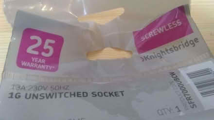 Photo of free Single electrical socket face-plate, "Knightsbridge". (Levenshulme M12) #2