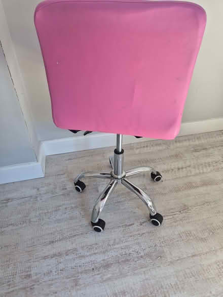 Photo of free Pink Desk Chair (Chalfont St Peter SL9) #2