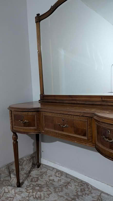 Photo of free Gorgeous vintage dresser (NW6) #3