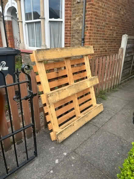Photo of free Pallet (Hertford SG13) #1
