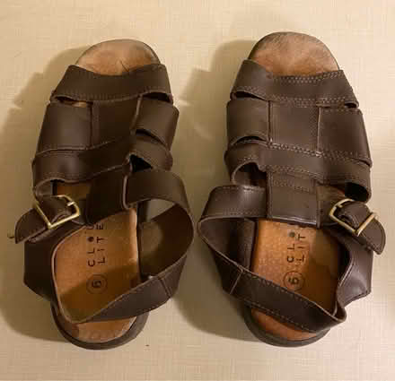 Photo of free Ladies casual sandals (Size 6) (Bloor/ The West Mall) #1