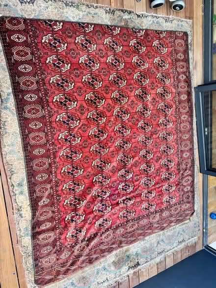 Photo of free Large vintage rug (Lower Clapton E5) #1