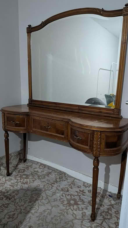 Photo of free Gorgeous vintage dresser (NW6) #1