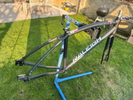 Photo of free Raleigh Strada 8 frame (Tower Hamlets, E3) #1