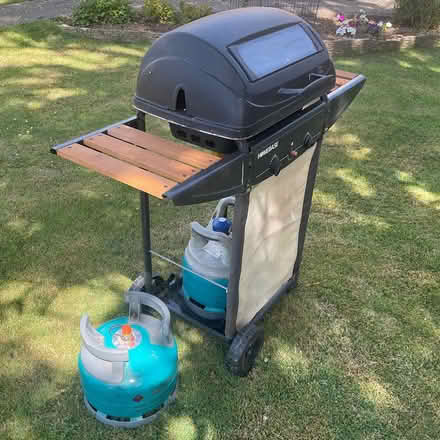 Photo of free Garden Barbecue with Gas (Wallington PO16) #3