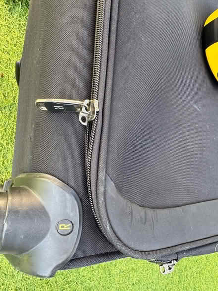 Photo of free Large suitcase - 70cm (DA12) #2