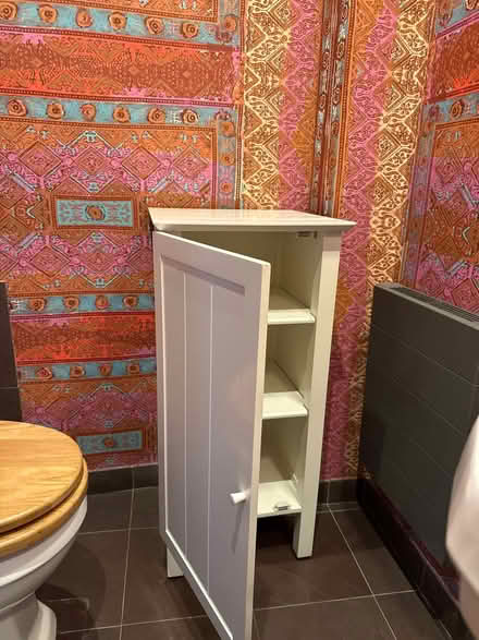 Photo of free White cabinet - 3 shelves (W12) #1
