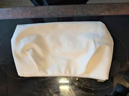 Photo of free White Dove Bag (Frizinghall BD18) #1
