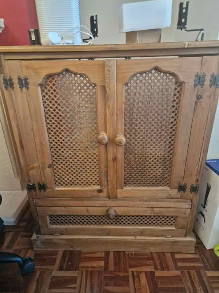 Photo of free Wood cabinet (Hornchurch RM11) #1