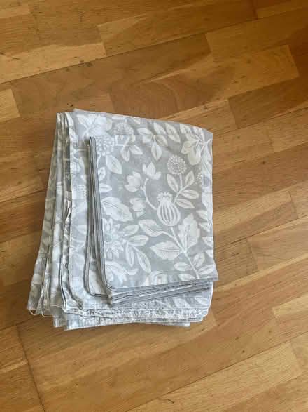 Photo of free Single duvet cover & pillowcase (North Ascot SL5) #1