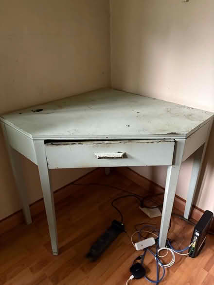 Photo of free Corner desk (Croton-on-Hudson) #1
