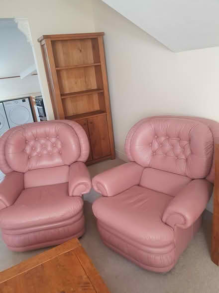 Photo of free Sofa & Chairs, Table & Chairs (Kings Langley WD4) #2