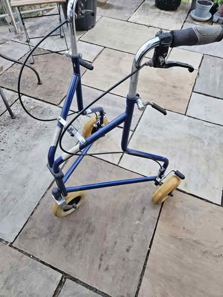 Photo of free Walking frame, 2 brakes, 3 wheels (Bridgend South Wales CF31) #1