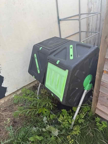Photo of free Tumbler compost Bin (West hill Dartford) #2