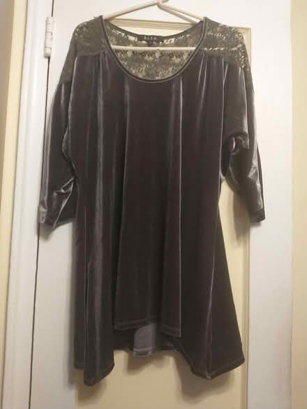 Photo of free Gray velour tunic Size L (Brooklyn, Midwood) #1