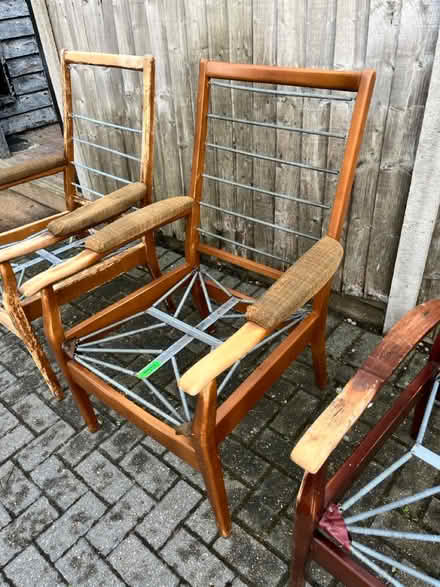 Photo of free Modernariato chairs (Windmill Hill DA12) #2