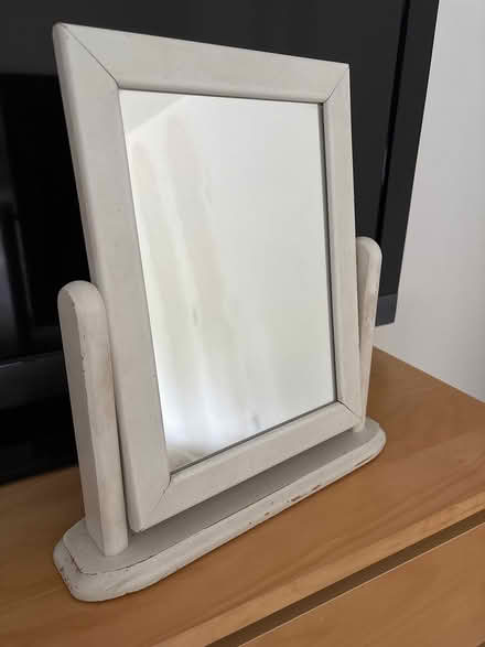 Photo of free Mirror (Dh9 9bs) #1