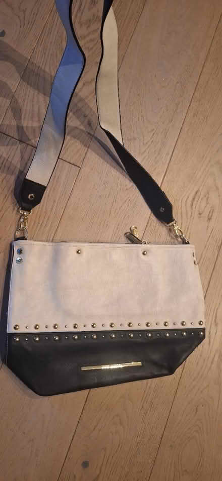 Photo of free Steve Maiden bag (TW8) #1