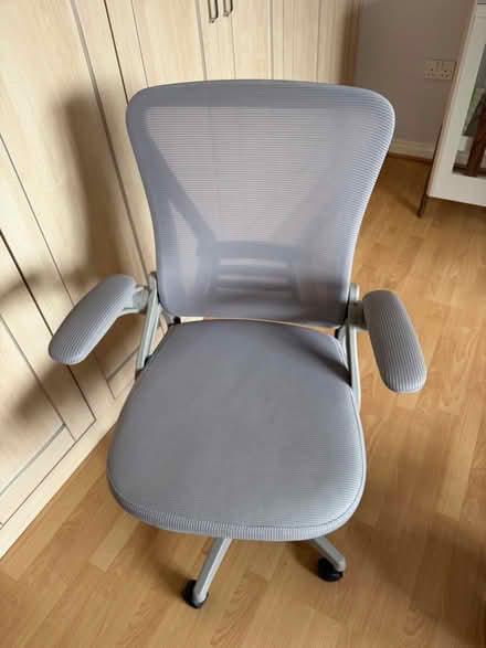 Photo of free Office chair, adjustable (The Maltings LS26) #1