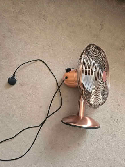 Photo of free Metal fan (IG6 3s) #3