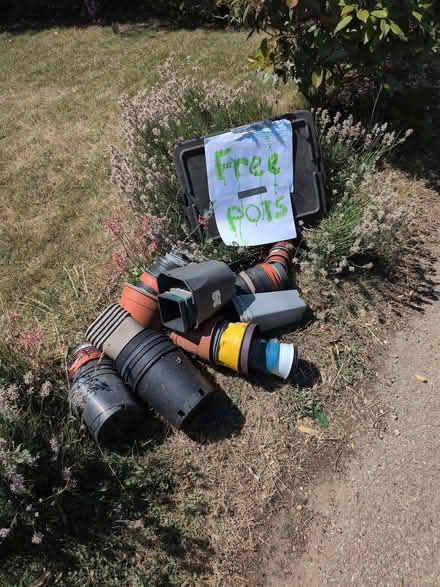 Photo of free Plant pots (St Albans AL4) #1