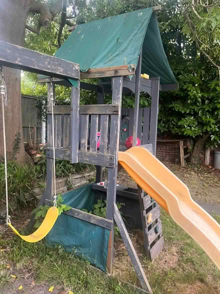 Photo of free Children’s outdoor play set (Gateacre L25) #3