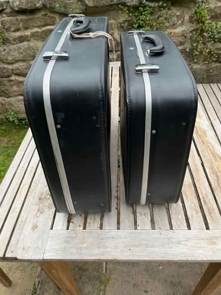 Photo of free Pair Of Vintage Suitcases (Two Dales DE4) #4