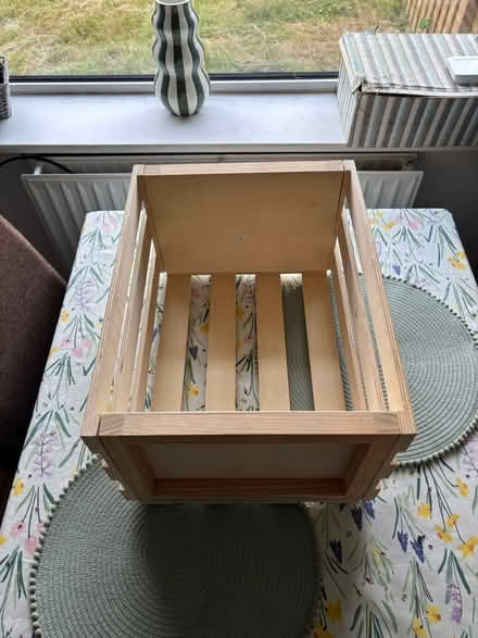 Photo of free crossley wooden vinyl record crate (Greetland HX4) #4