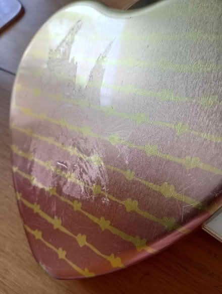 Photo of free Heart Shaped Tin (Welling DA16) #3
