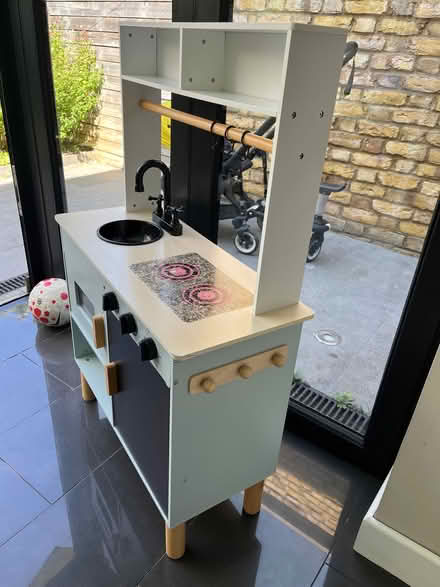 Photo of free Play kitchen (Highbury Barn N4) #2