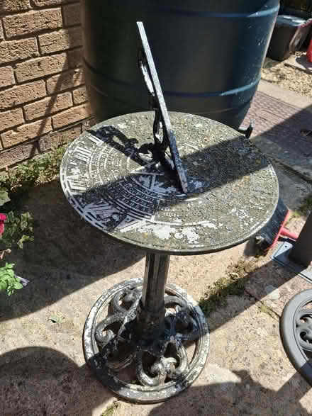 Photo of free Sun dial (Curbridge OX29) #1