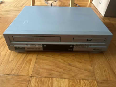 Photo of free DVD/VHS player (Friendship Heights) #1