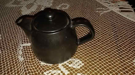 Photo of free black teapot (near Britannia Plaza) #1