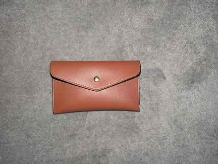 Photo of free Lip Gloss and Purse (Chatterley Parkway NG8) #1