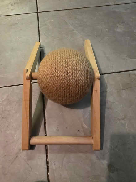Photo of free Cat toy (Bermondsey London SE16) #1