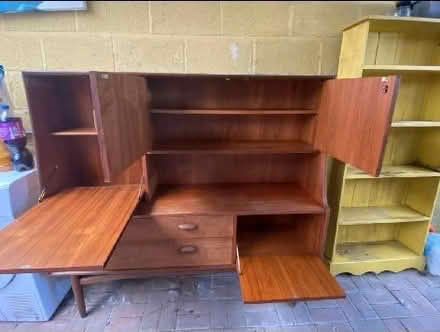 Photo of free Vintage G Plan Fresco Sideboard / Drinks Cabinet EGomme 1960 (Bewdley DY12) #3