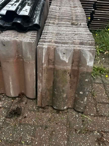 Photo of free Roof tiles (LU5) #1