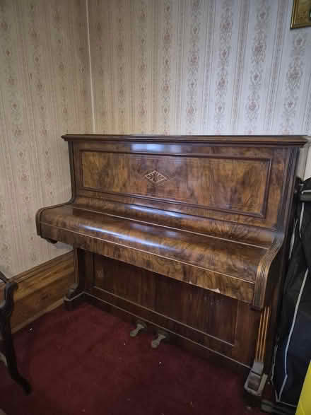 Photo of free upright piano working (SE15 peckham) #4
