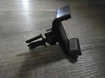 Photo of free Car mobile holder (Johnstone) #1