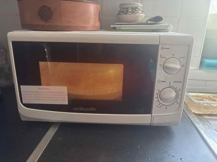 Photo of free 700 watt microwave (E11) #1