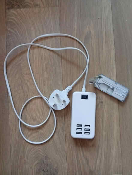 Photo of free 2 USB multi socket extensions (Buxworth SK23) #1