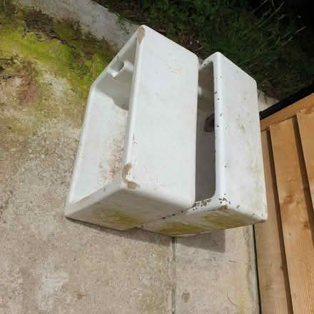 Photo of free 2 old Belfast sinks (White Grit SY5) #1